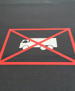 Wegmarkering verboden voor vrachtwagens